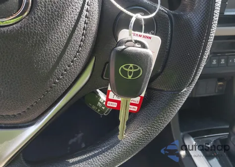 2016 Toyota Corolla Le z USA, uszkodzony, nr VIN 2T1BURHE4GC631268